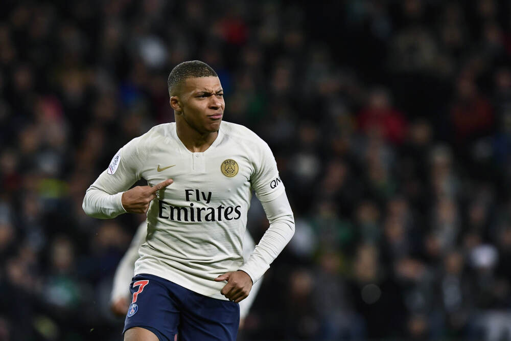 大连引援费劲, 何不薅来马莱莱申花队友! 海港土炮成堆, 也不差一个刘祝润